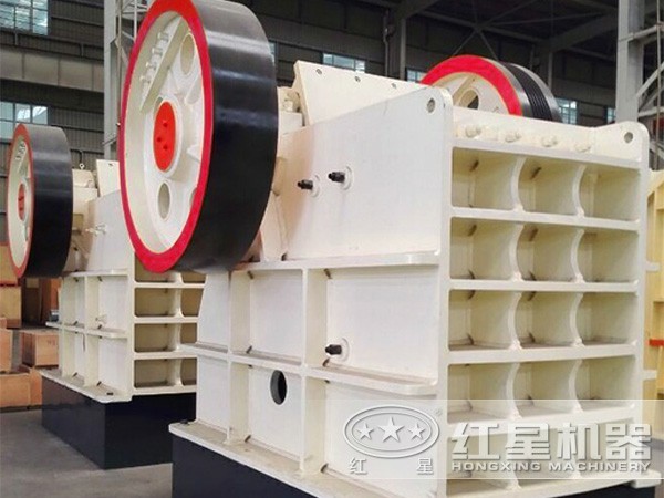69石頭顎破機，產(chǎn)量為50-160t/h