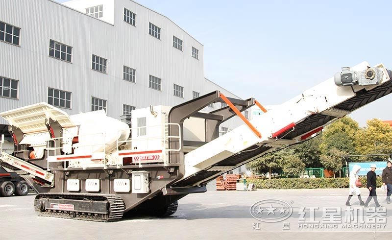 小型履帶石頭破碎機(jī)匠工于心，環(huán)保達(dá)標(biāo)，不怕污染