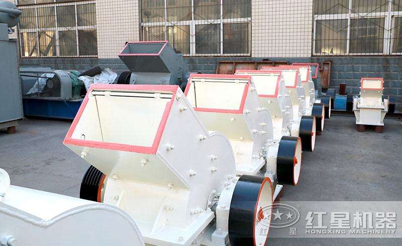 小型錘式破碎機(jī)廠(chǎng)家，現(xiàn)貨提供，可到場(chǎng)帶料免費(fèi)咨詢(xún)