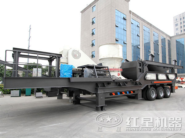 移動粉沙車，配圓錐破