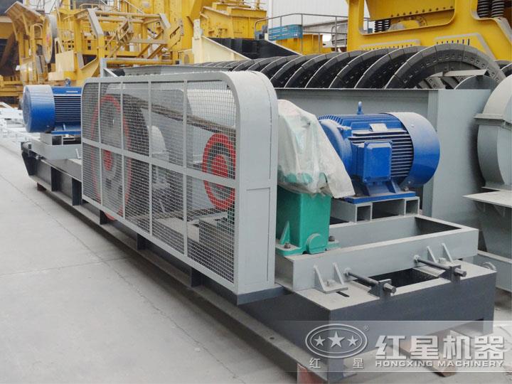 對輥式破碎機(jī)電機(jī)功率45*2KW，處理能力20-40t/h