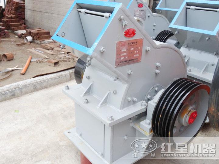 錘式破碎機(jī)，電機(jī)功率6P 55KW，時產(chǎn)18-40噸