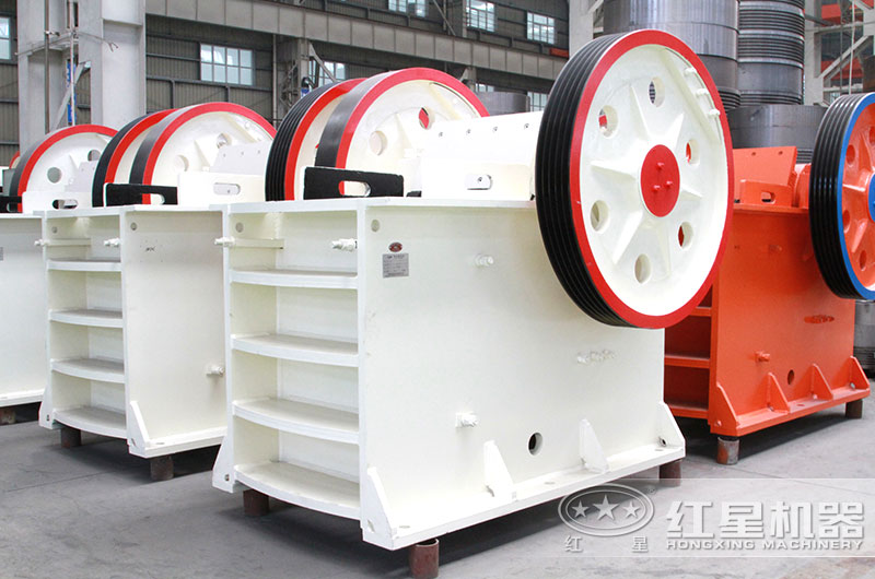 顎式破碎機(jī)-進(jìn)料口大、破碎比大
